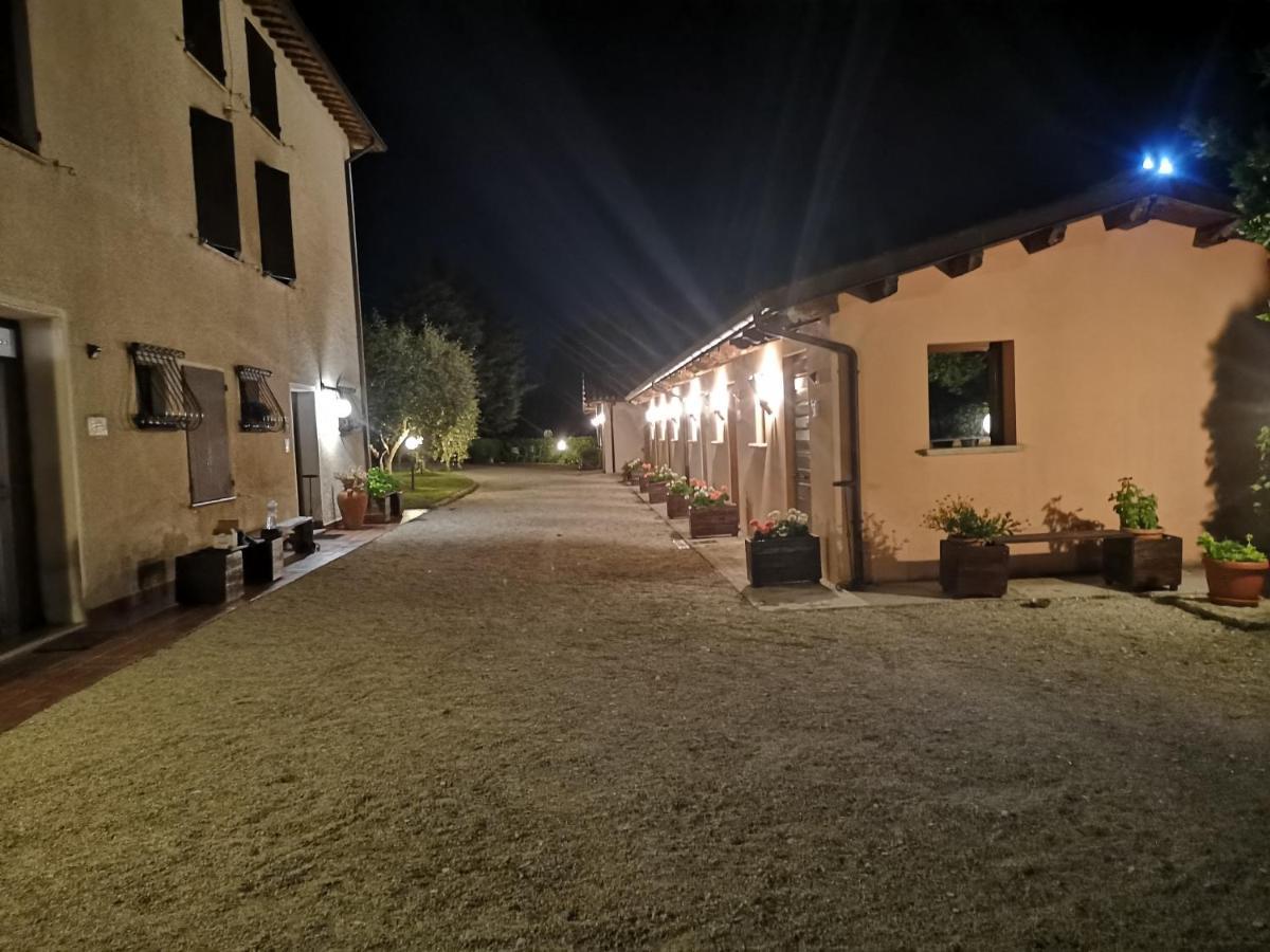 Santa Croce Βίλα Fossato di Vico Εξωτερικό φωτογραφία