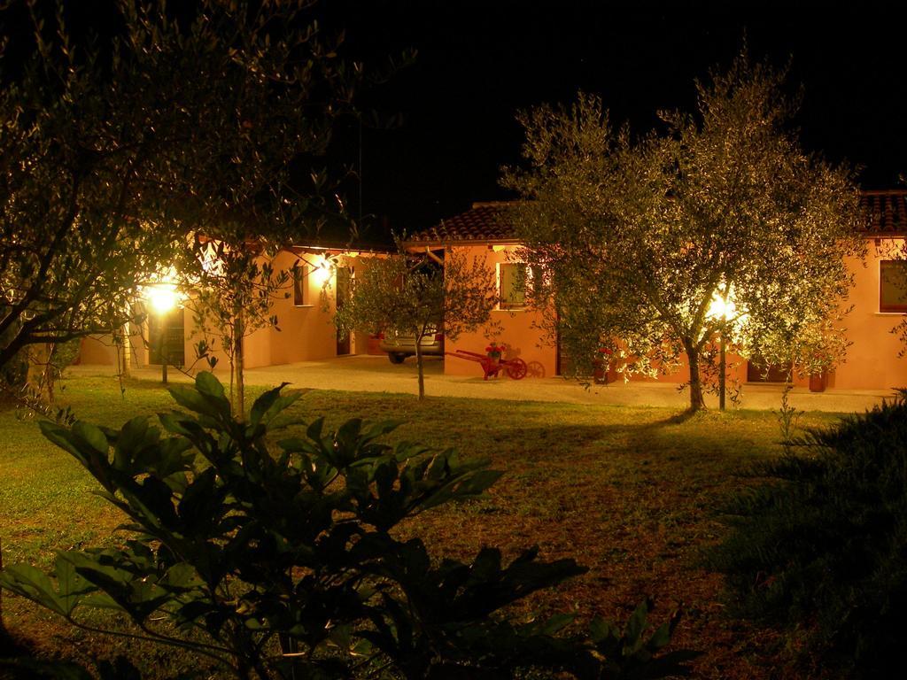 Santa Croce Βίλα Fossato di Vico Εξωτερικό φωτογραφία